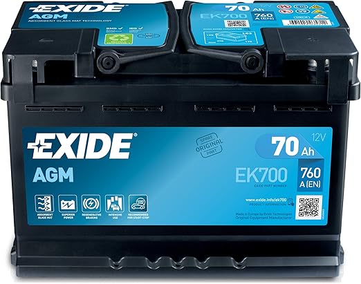 Una batería de coche marca Exide, modelo EK700. Es una batería AGM (Absorbent Glass Mat) de 12V con una capacidad de 70 Ah y una corriente de arranque en frío de 760 A (EN). La batería está etiquetada como “ORIGINAL” y presenta varios iconos que indican sus propiedades, como ser libre de mantenimiento, tener alta resistencia a vibraciones y ser adecuada para sistemas start-stop.