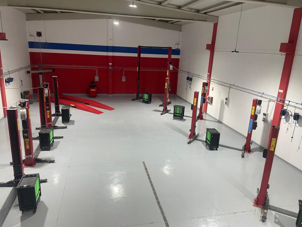 HTM GARAJE: Nuevo alquiler de boxes en Zaragoza, donde cambiar el aceite del coche tú mismo.