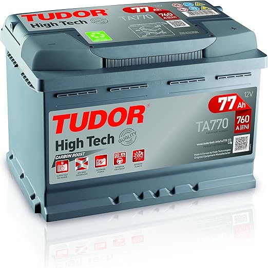 Una batería de coche marca Tudor con las etiquetas “High Tech” y “Carbon Boost”. Es una batería de 12V con una capacidad de 77 Ah y una corriente de arranque en frío de 760 A (EN). El número de modelo TA770 también es visible.