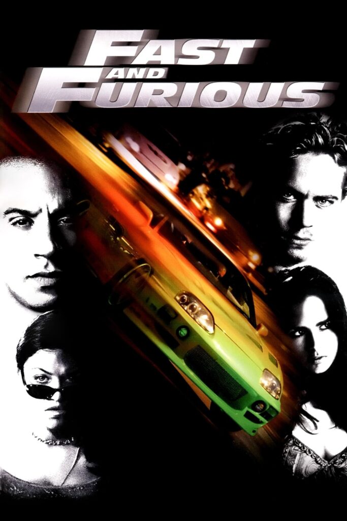 Póster promocional de la película ‘Fast and Furious’ con un coche verde en movimiento y el título ‘FAST AND FURIOUS’ en letras blancas grandes en la parte superior.