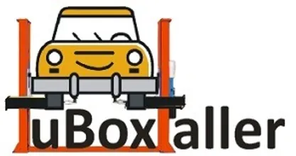 La imagen muestra un logotipo gráfico con un coche estilizado en amarillo con contornos y detalles en negro, posicionado sobre el texto “uBoxaller”. El coche está sobre una plataforma o elevador de color naranja con contornos negros. La plataforma tiene dos postes verticales naranjas a cada lado del coche, sugiriendo que podría tratarse de un negocio relacionado con servicios automotrices. El texto “uBoxaller” está en negro con un contorno naranja y se encuentra directamente debajo de la imagen del coche y el elevador.