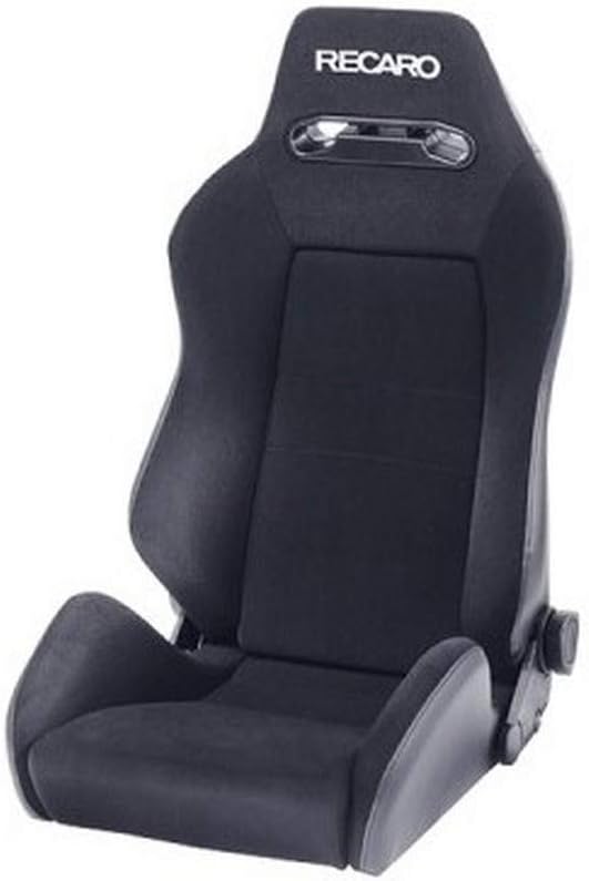 La imagen muestra un asiento de carreras de estilo deportivo en color negro con el nombre de la marca "RECARO" escrito en la parte superior. El asiento tiene un respaldo alto con refuerzos laterales para mayor soporte y una abertura cerca de la parte superior, probablemente para las correas del arnés. Este tipo de asiento es interesante y relevante para los entusiastas del automovilismo o aquellos que buscan mejorar el interior de su coche para obtener mejor soporte y estética. Si haces clic en la imagen, te lleva a Amazon para comprar el asiento.