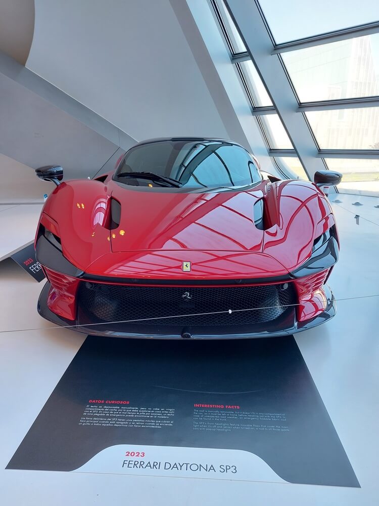 Ferrari rojo