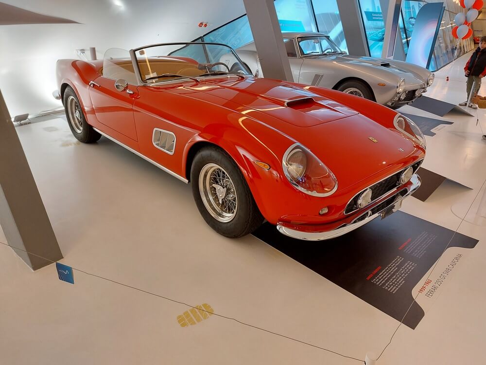 Ferrari 250 California