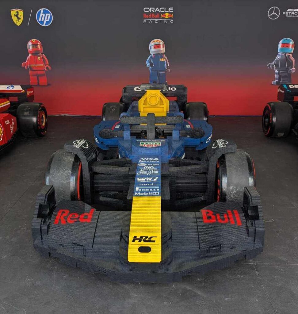 Rebull F1 de Lego a tamaño real.